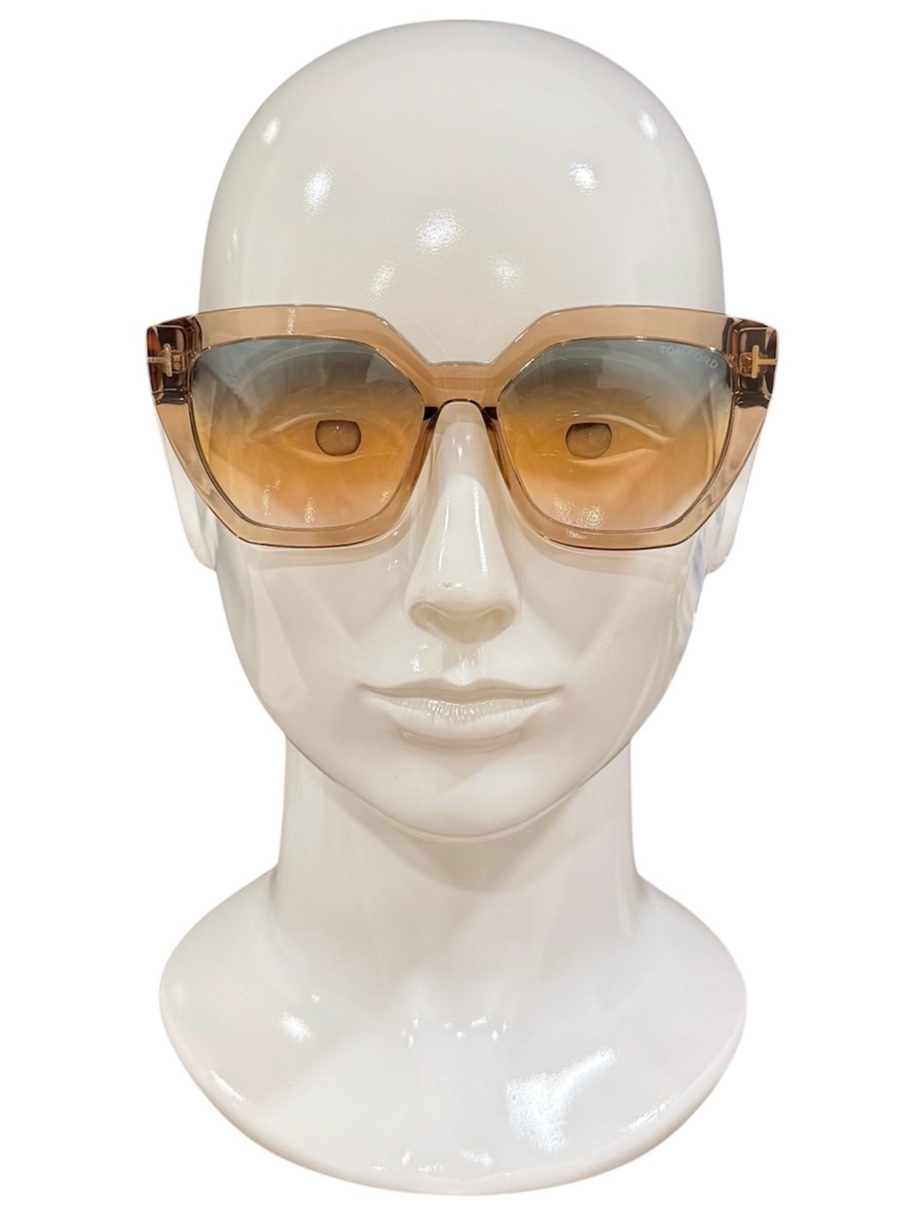 Authentic NWOT Tom Ford oversized 
 sunglasses with brown gradient lenses - Picture 4 of 11